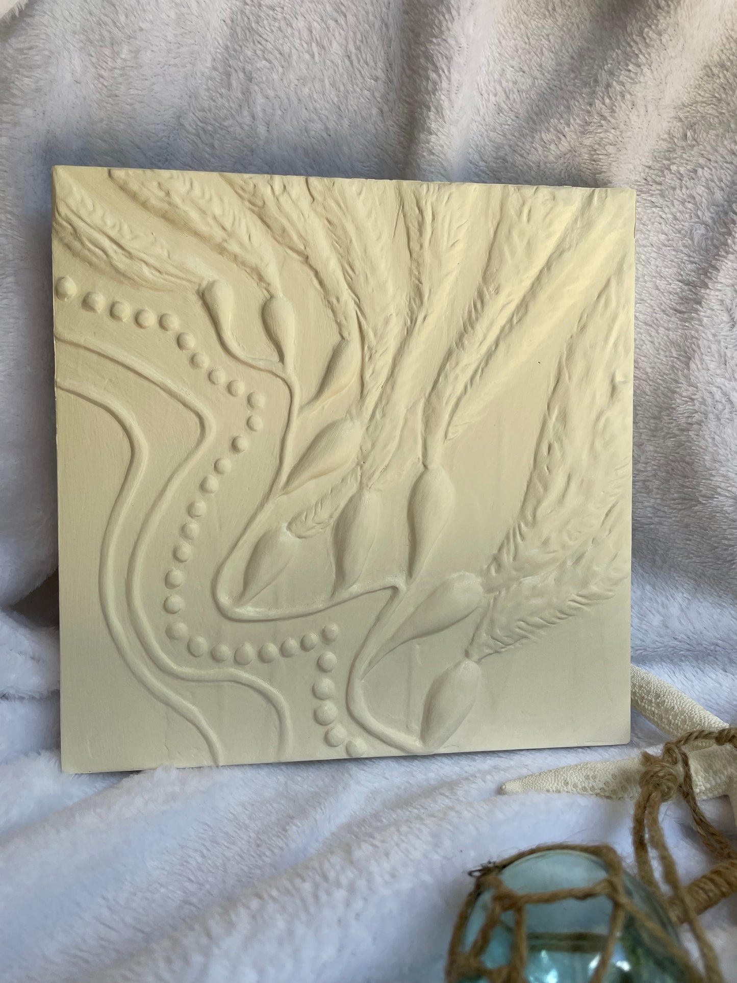 Detailed giant kelp texture art sculpture neutral off white