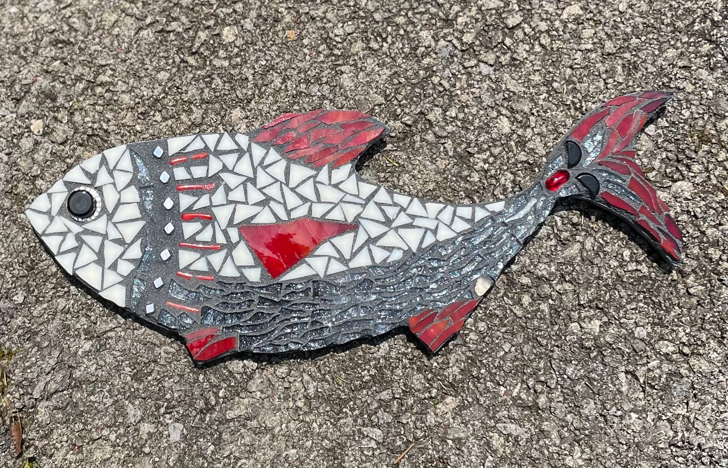 Red accent mosaic fish wall hanging